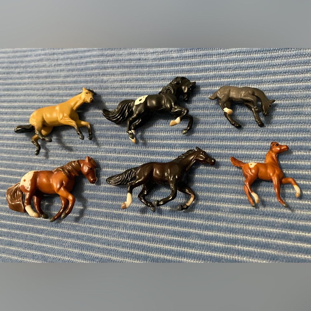 🐴Vintage Breyer: Mini horse figurines (6 ct.)